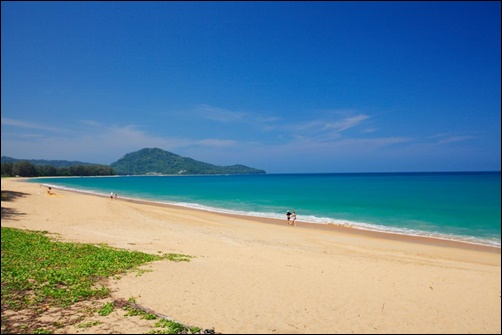 maikhao-1beach